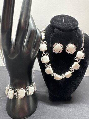 Vintage Coro Moonray 1950s Silver-Tone White Enamel Bracelet & Earrings Jewelry